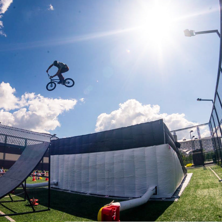 AB-017 11x7x3m Inflatable BMX Landing Airbag