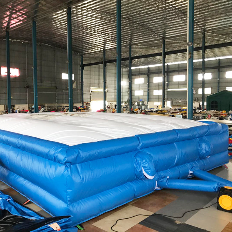 AB-035 10x4.5x1.5m Durable and Safe Inflatable All Around Airbag Landing for Freestyle