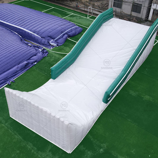 AB-SN011 Ski Inflatable Landing Jump Air Bag Safely Freesfall Snowboarding Freestyle Skiing Stunt Large Airbag Ramp For Snow Sport