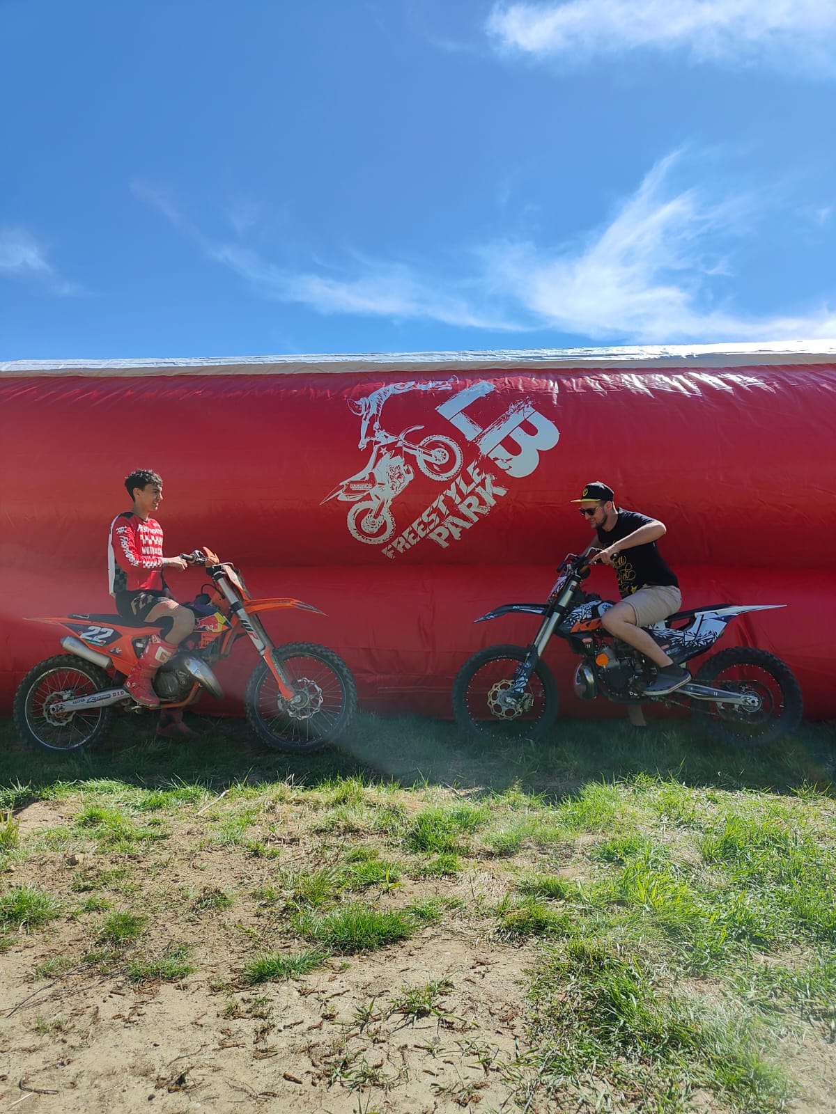 AB-208 13x9x3.5m Custom made FMX freefall training landing airbag