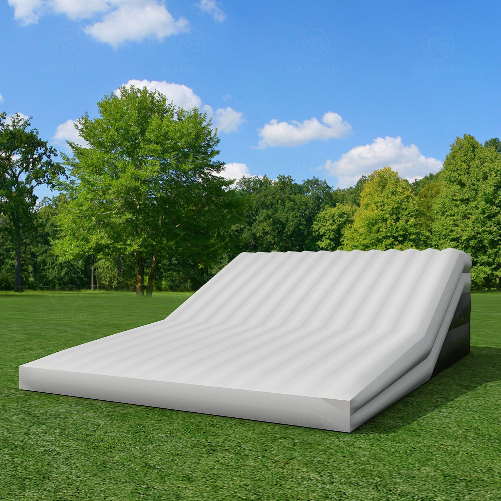 AB-009 Nairbag Inflatable Jump Stunt Airbag Landing Rider Mountain Bike Ramp Stunt Inflatable  Landing For Bmx