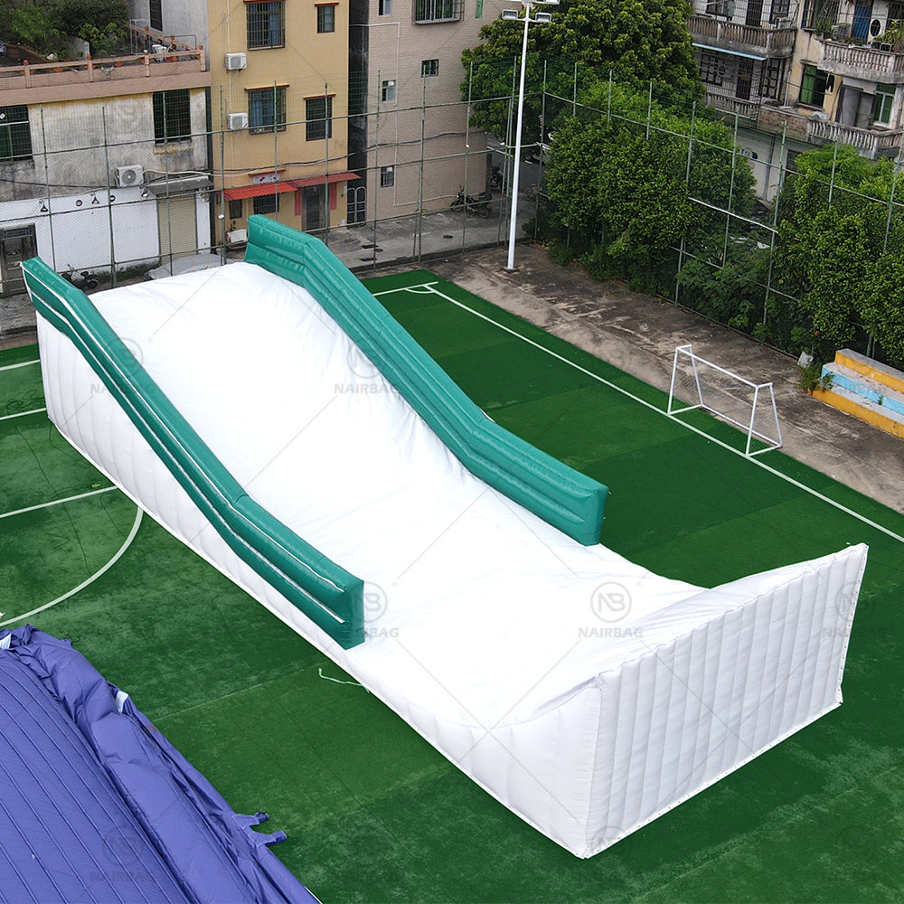 AB-SN011 Ski Inflatable Landing Jump Air Bag Safely Freesfall Snowboarding Freestyle Skiing Stunt Large Airbag Ramp For Snow Sport