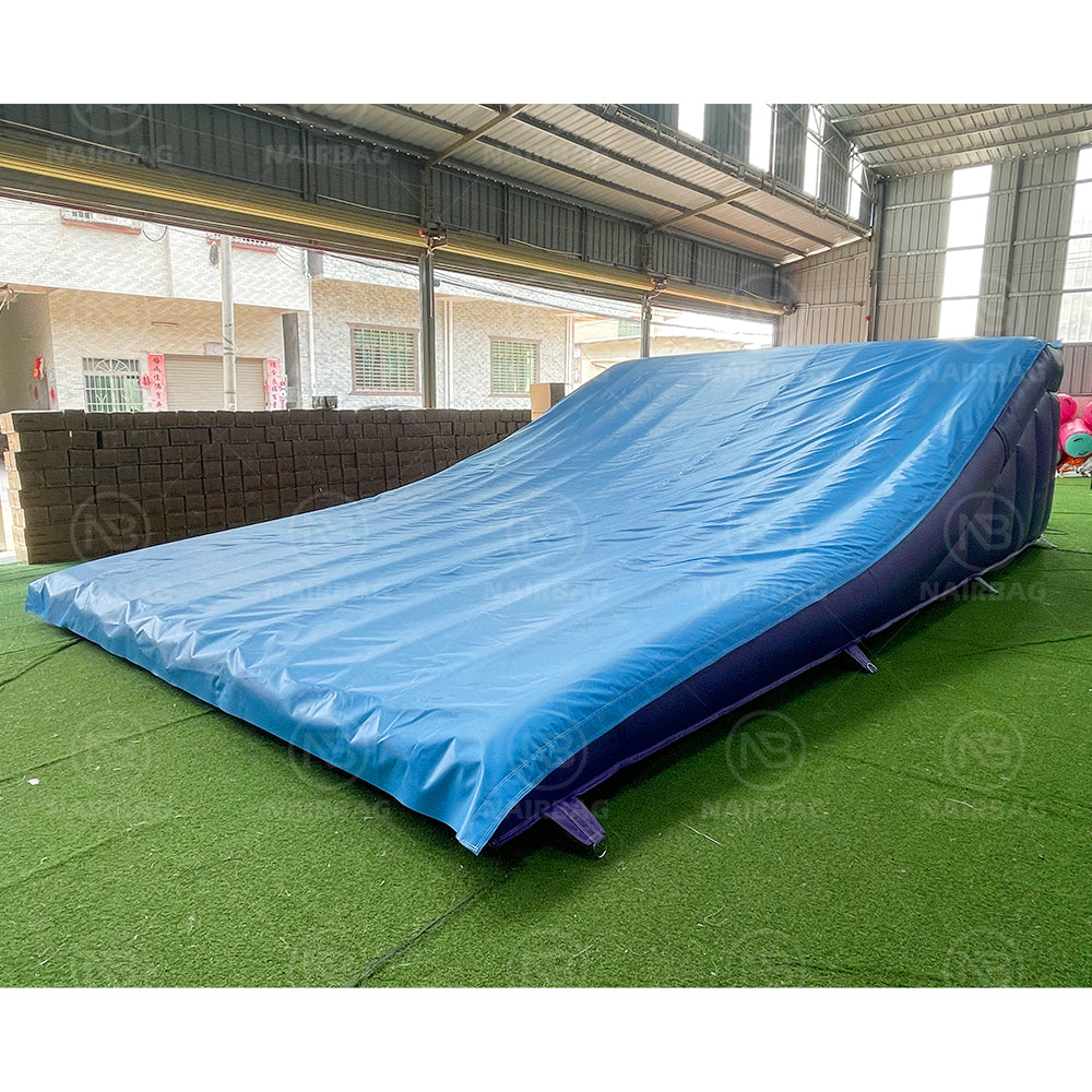 NB-AB250 Size 8x5x2mt BMX Landing Ramp for Tranning Inflatable Landing Airbag For Bike