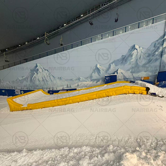 Snow Park Have Fun with Inflatable Airbag