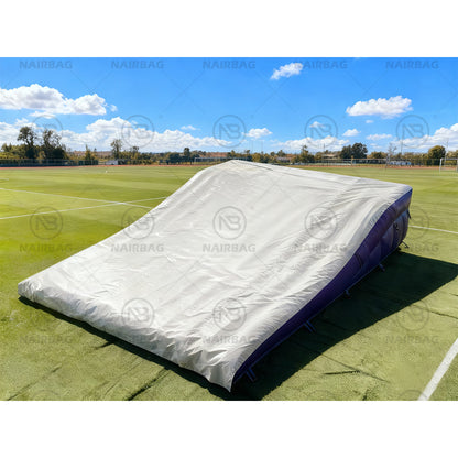 BMX-024 7x5x1.3m Inflatable BMX Landing Airbag Safe Inflatable Airbag Landing Pad for Skiing and Snowboarding Extreme