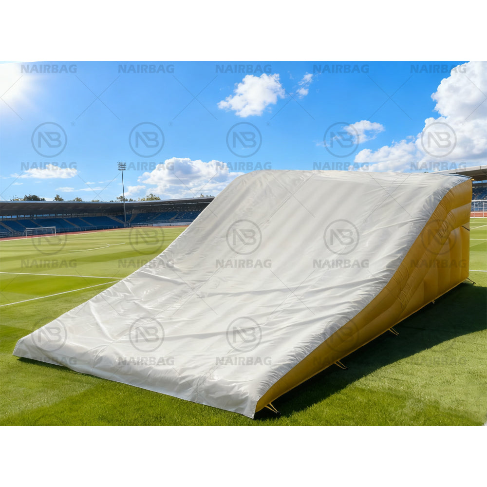BMX-025 8x6x2.8m Inflatable BMX Landing Airbag for Backyard Trainning Fit for Kids and Adults