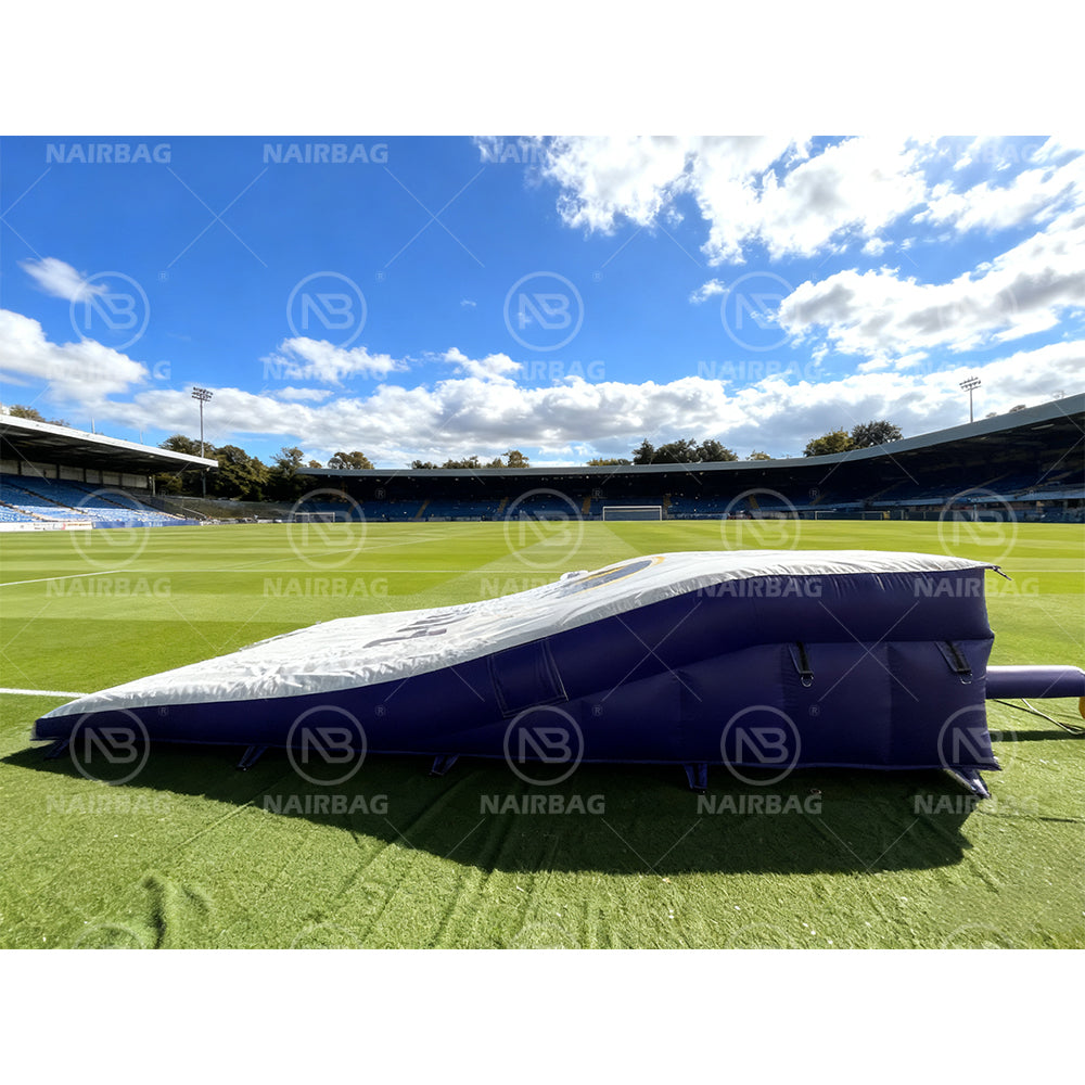 BMX-024 7x5x1.3m Inflatable BMX Landing Airbag Safe Inflatable Airbag Landing Pad for Skiing and Snowboarding Extreme