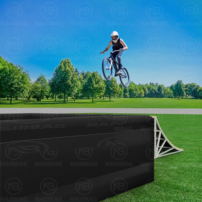 AB-060 All-Around Landing Airbags In Activities Such As Stunt Jumps, Freestyle Skiing Or Snowboarding, Bmx